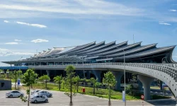 Vietnam airport.webp